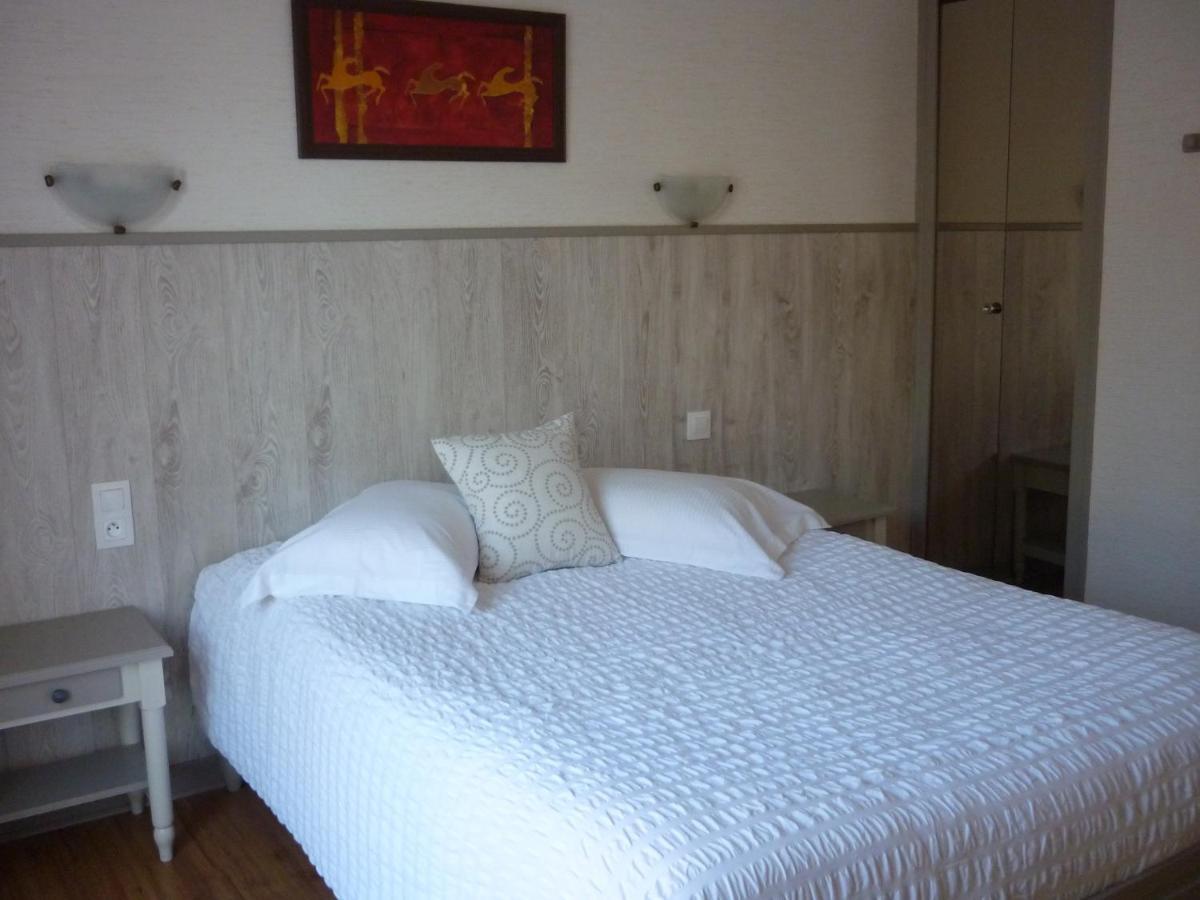 Hotel Les Voisins Beaucemaine Ploufragan Esterno foto