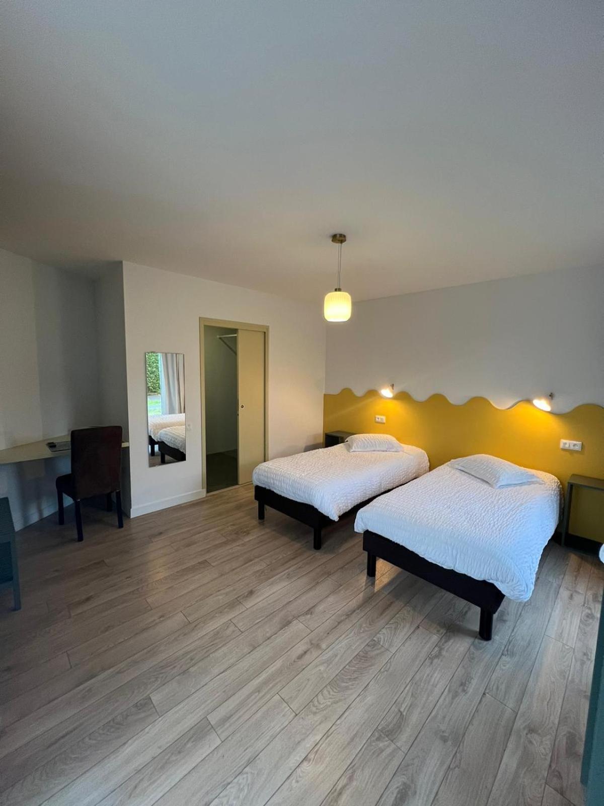 Hotel Les Voisins Beaucemaine Ploufragan Esterno foto
