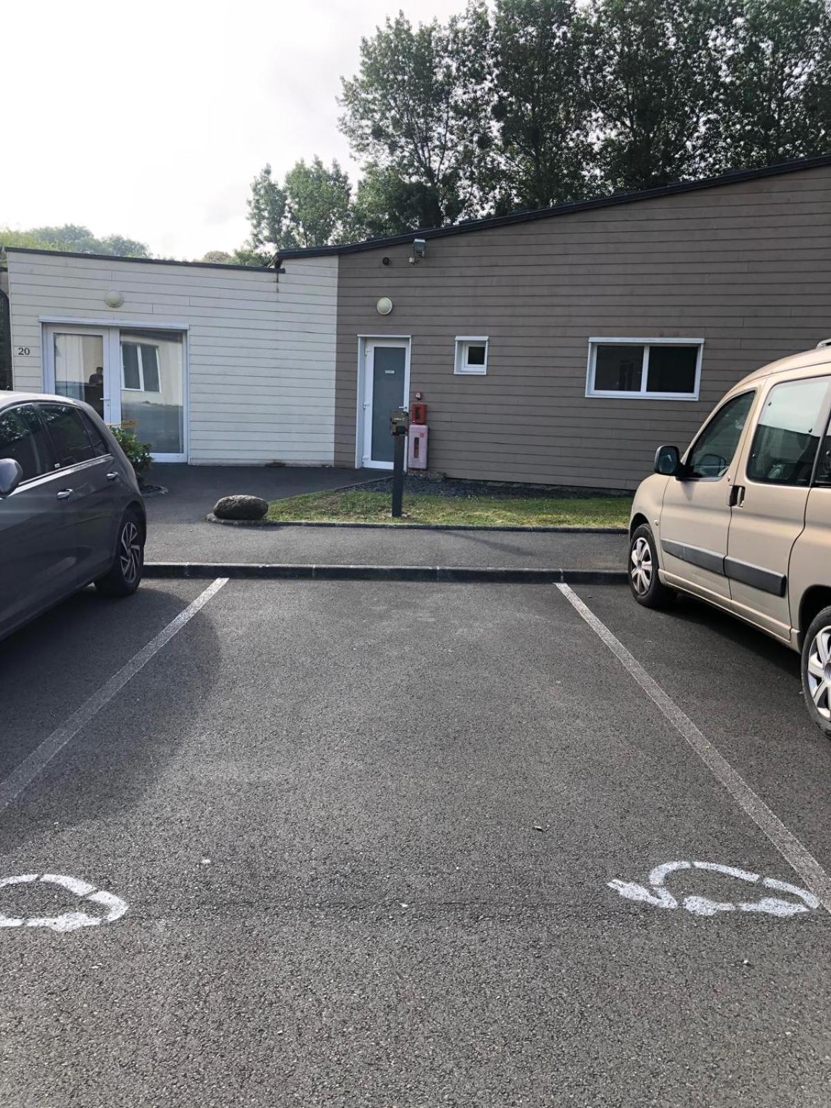 Hotel Les Voisins Beaucemaine Ploufragan Esterno foto